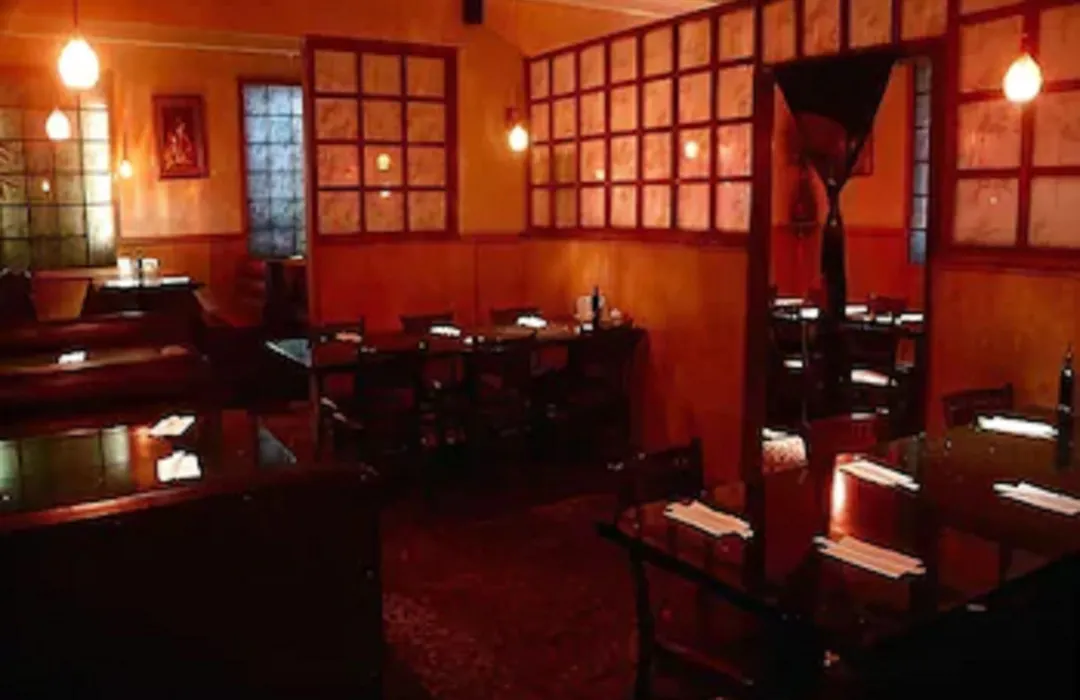 Econo Inn-1