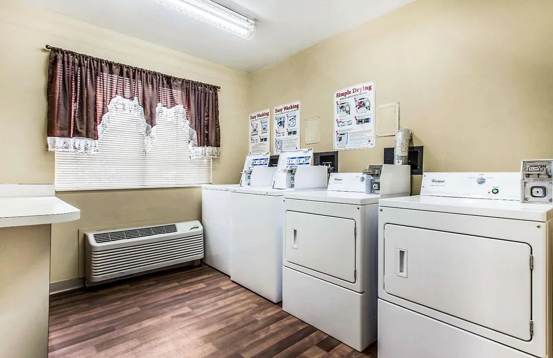Mainstay Suites Greenville Airport-1