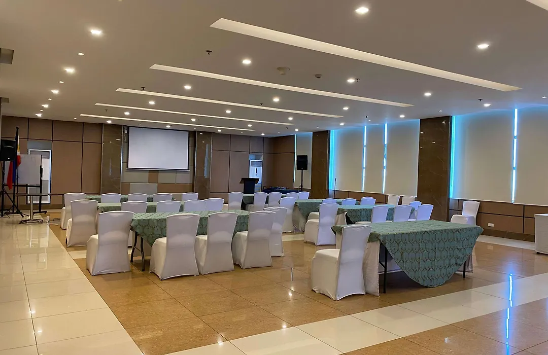 Days Hotel By Wyndham Iloilo-1
