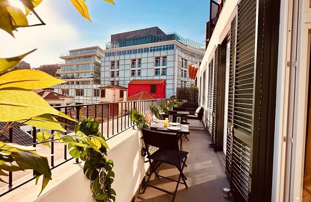 Living Funchal Executive-1