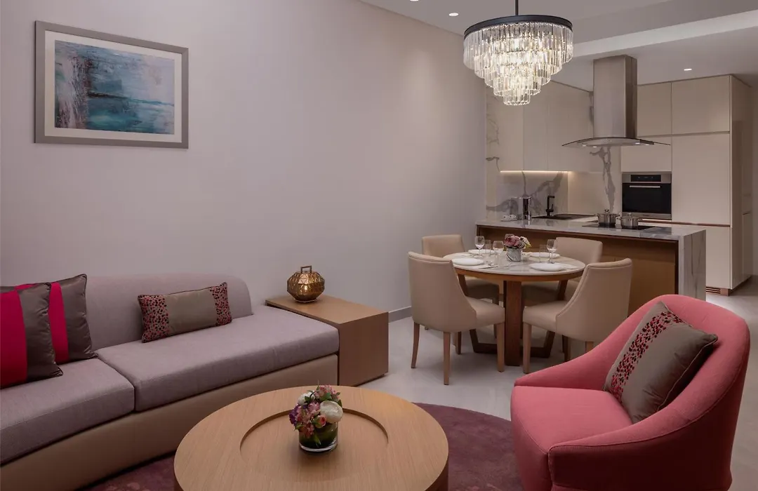Hilton Dubai Creek Hotel & Residences-1