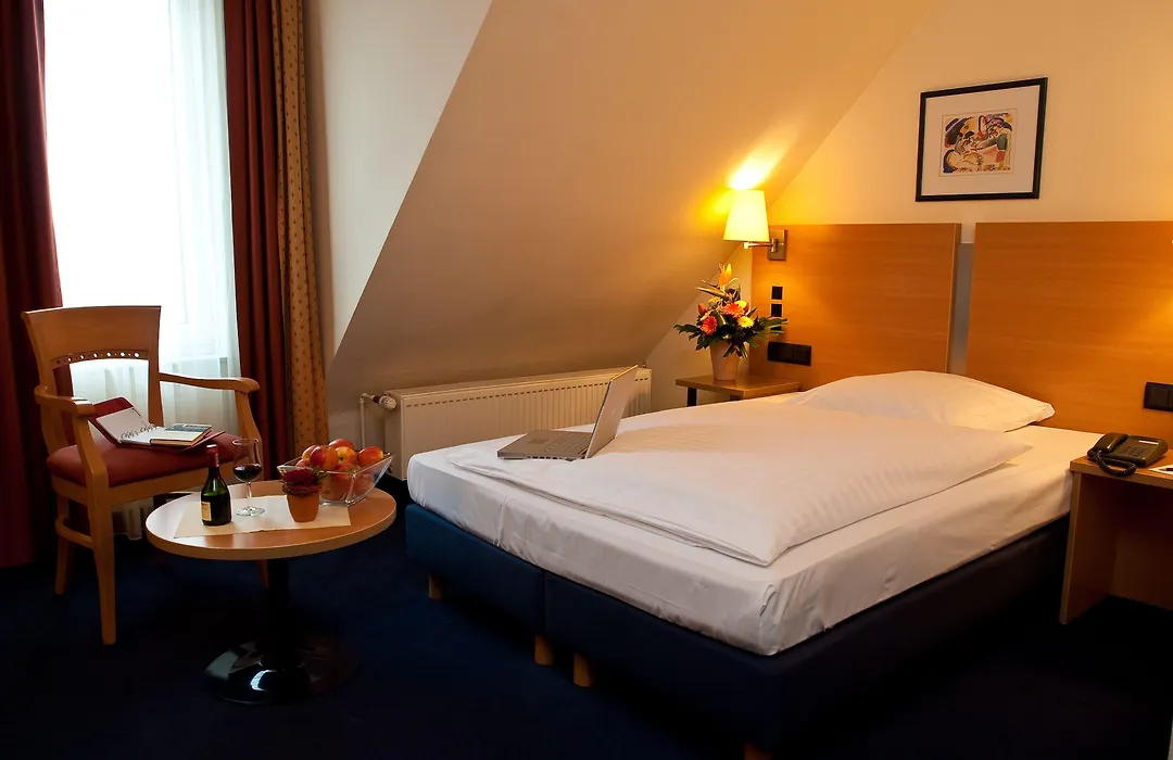 Hotel Plaza-1