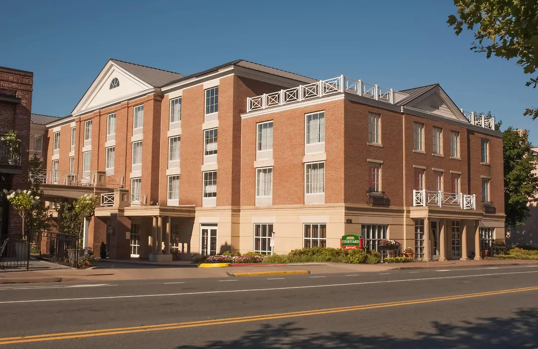 Courtyard By Marriott Charlottesville - University Medical Center-1
