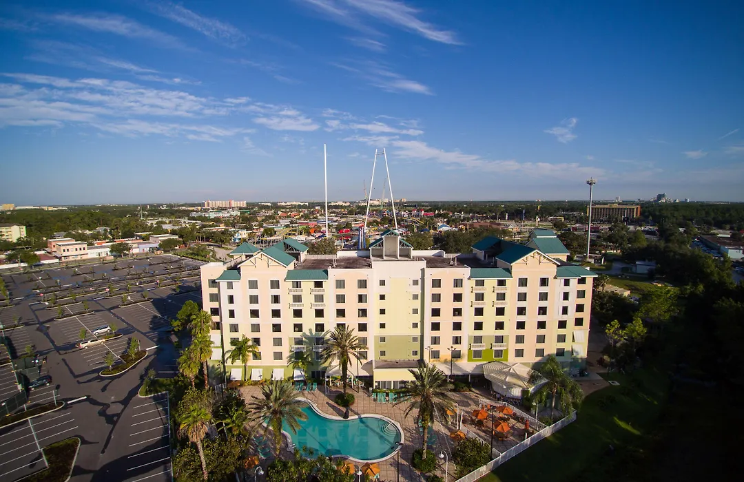 Comfort Suites Maingate East-1