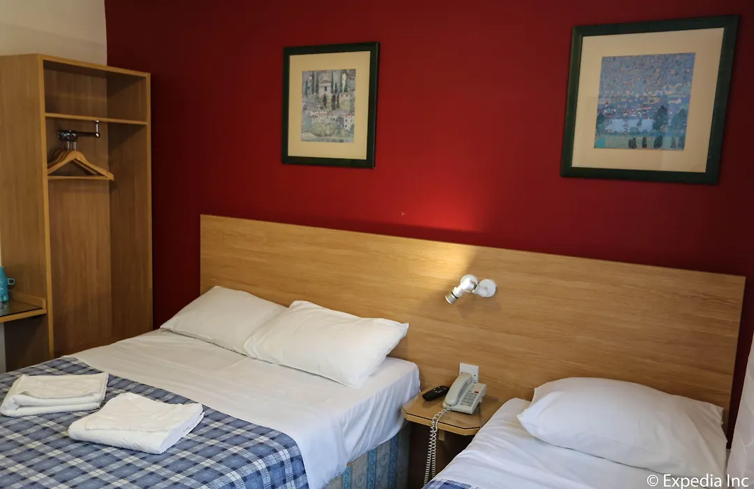 Colliers Hotel-1