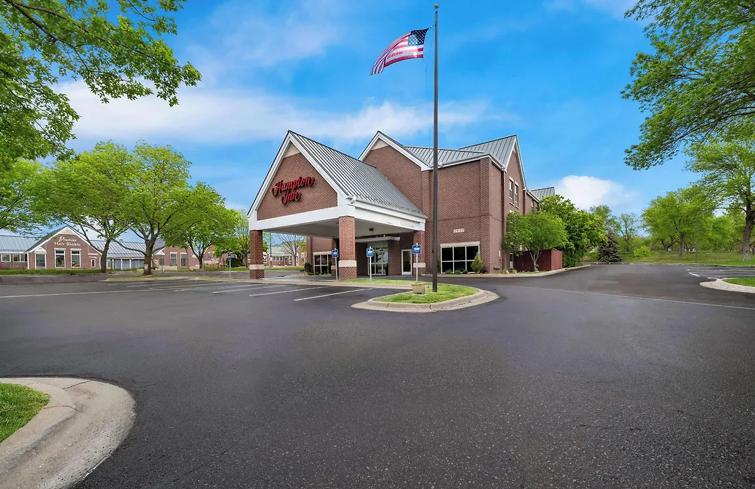 Hampton Inn South Heritage Park-1
