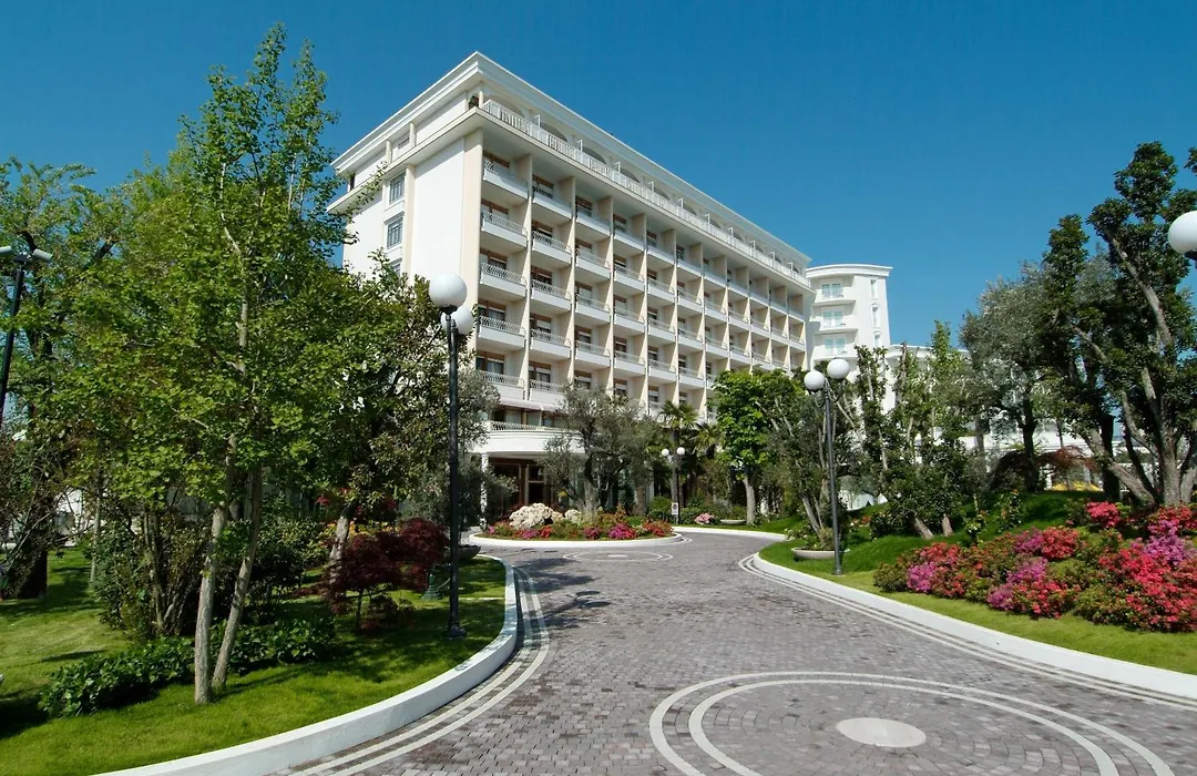 Hotel La Residence & Idrokinesis - Thermal Rehab-1