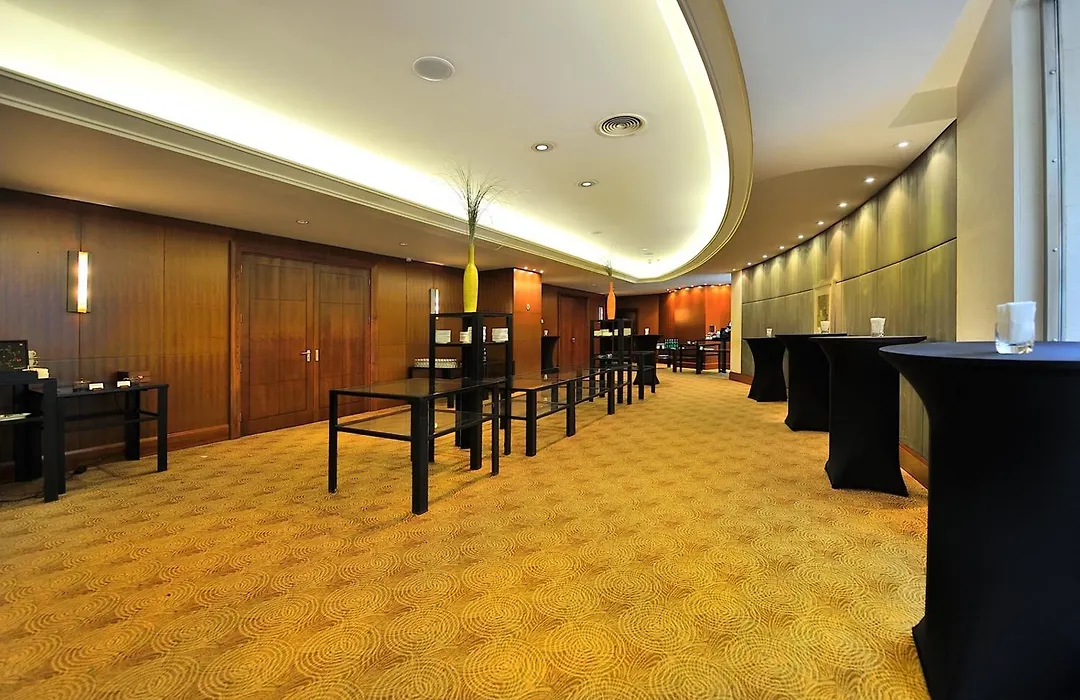 Regent Warsaw Hotel-1