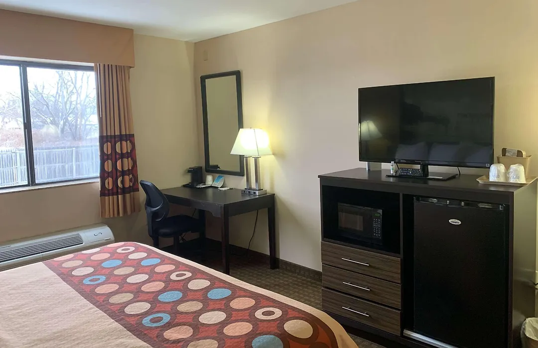 Super 8 By Wyndham Liverpool/Clay/Syracuse Area-1
