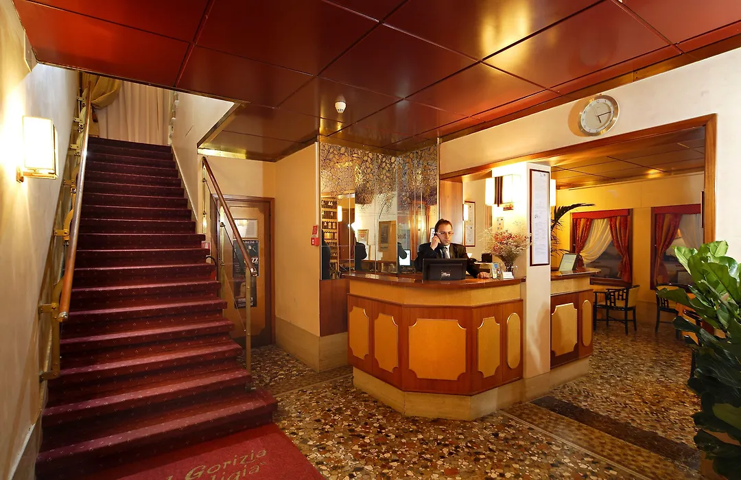 Hotel Gorizia A La Valigia-1