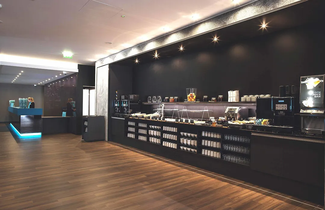 Motel One Manchester-Piccadilly-1