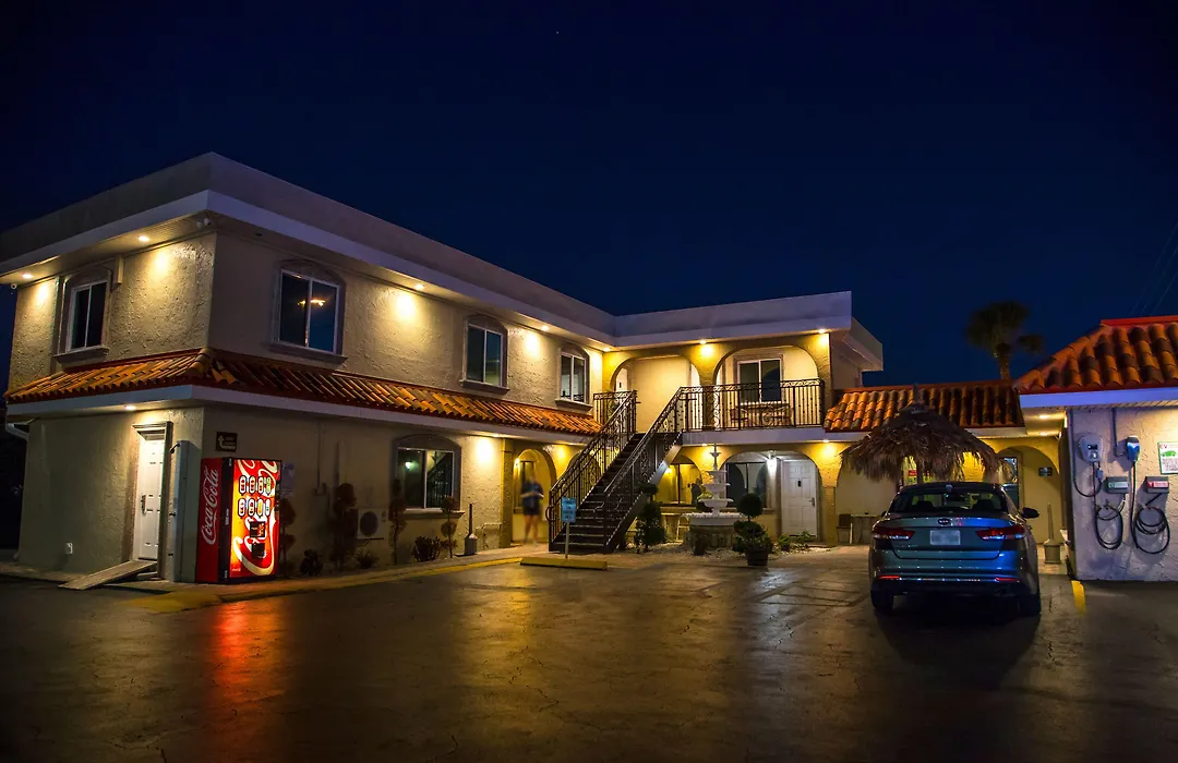 Bayview Plaza Waterfront Resort-1