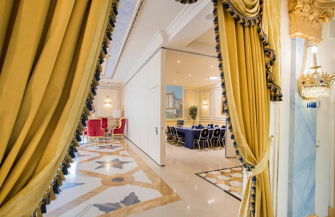 Hotel Regina Palace-1