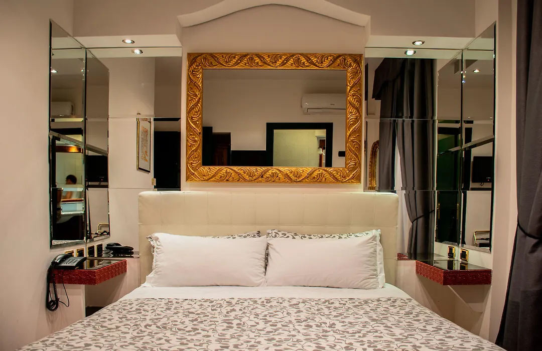 Hotel Canova-1