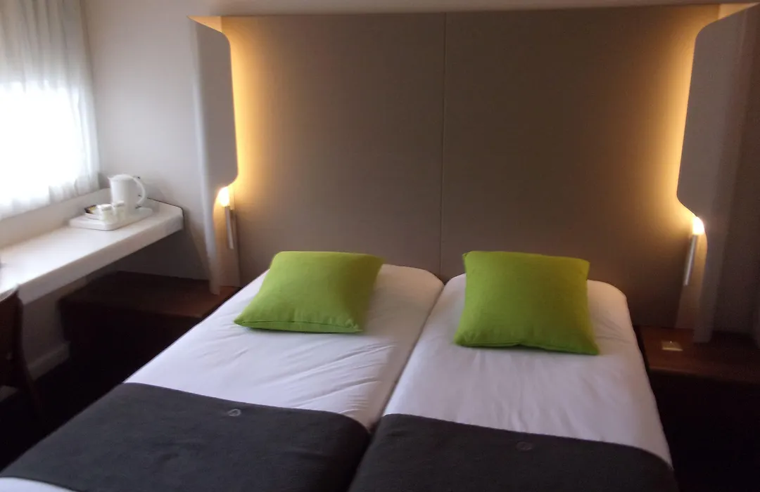 Campanile Hotel Chantilly-1
