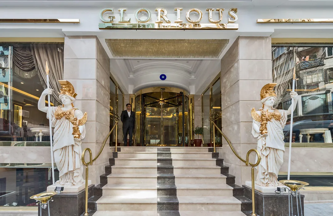 Glorious Hotel-1