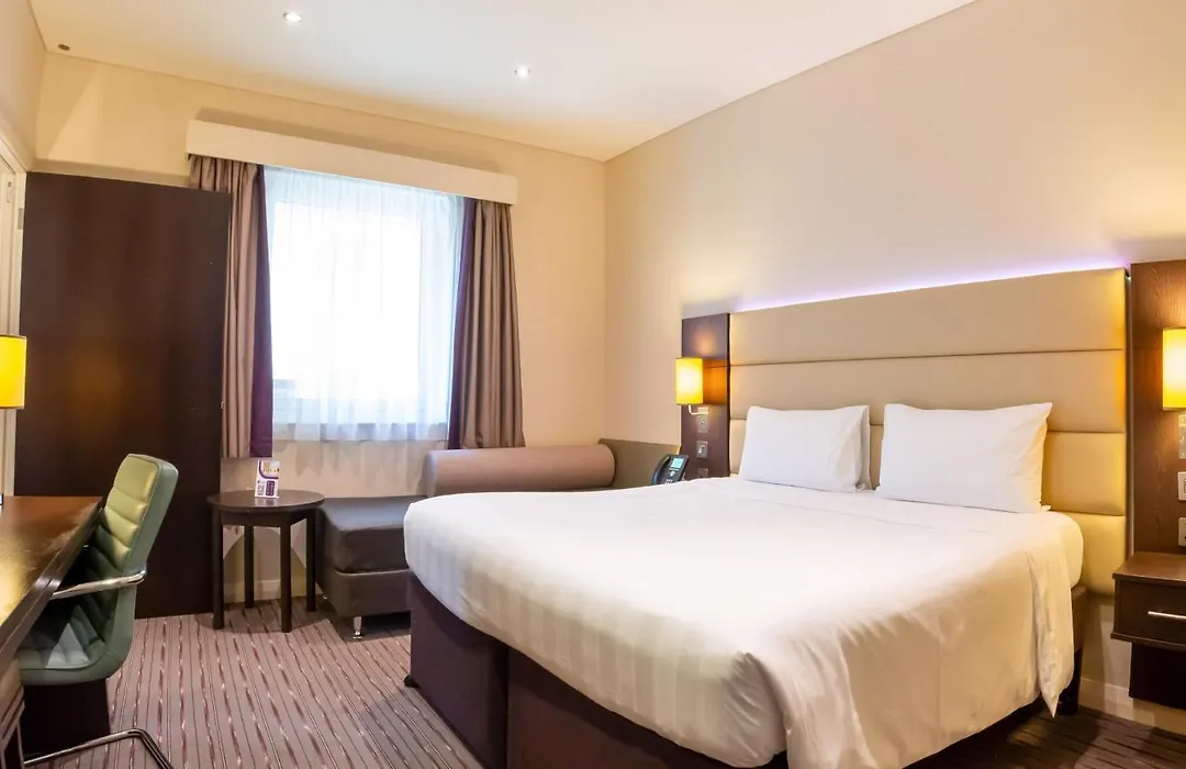 Premier Inn Dubai Al Jaddaf - An Emirates Group Company-1