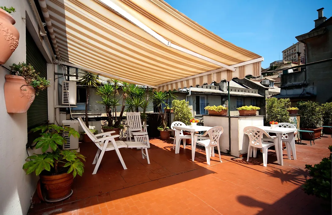 Hotel Cairoli-1