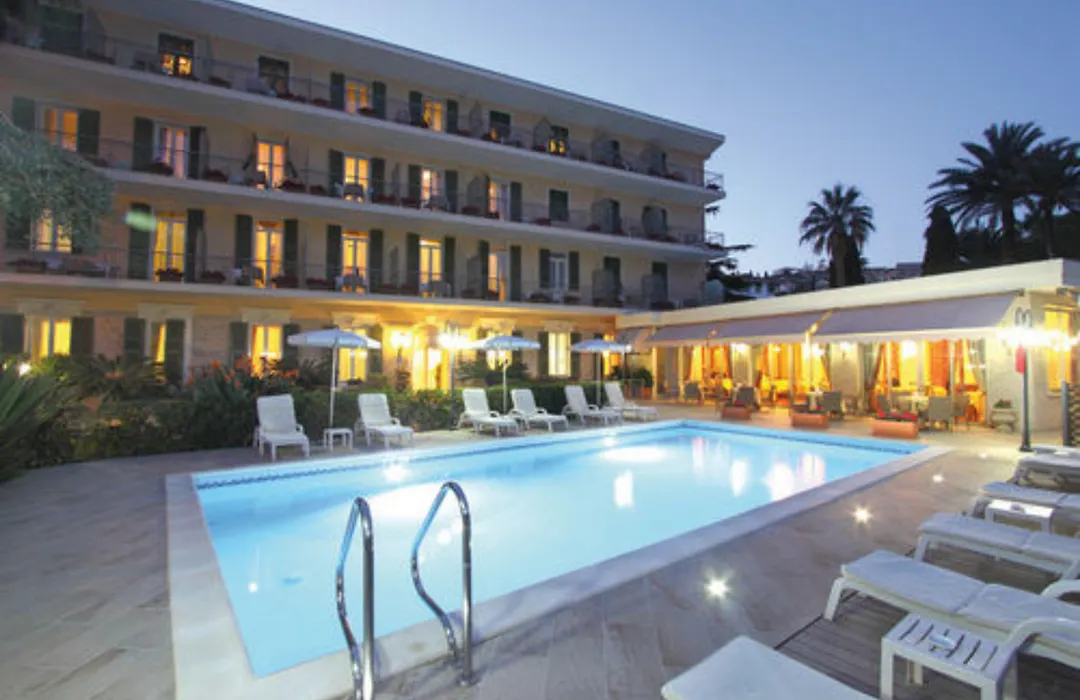 Hotel Paradiso-1