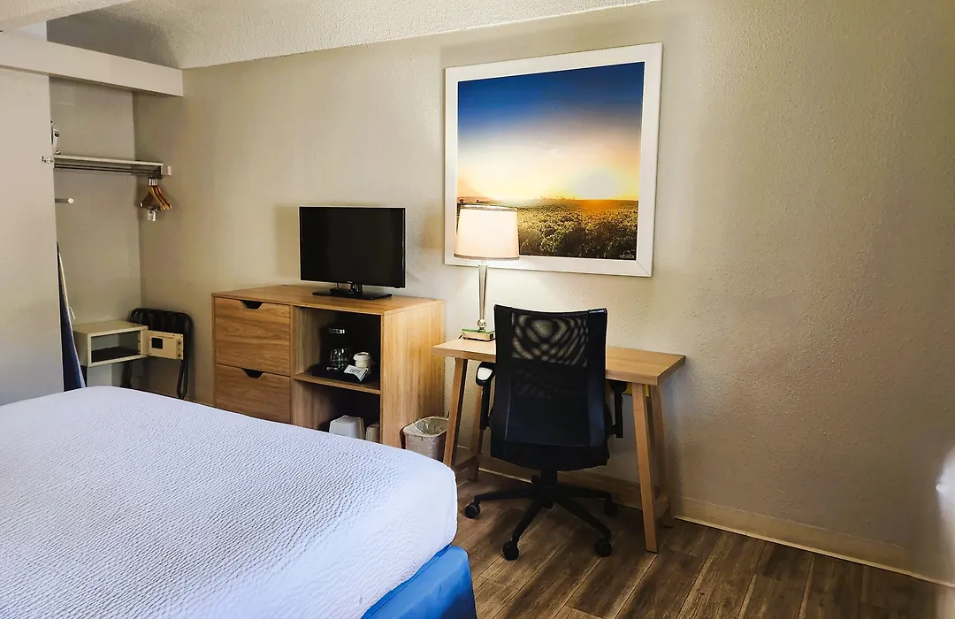 Days Inn By Wyndham Denver Downtown-1