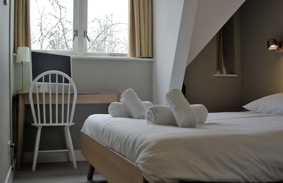 Hotel Light-1
