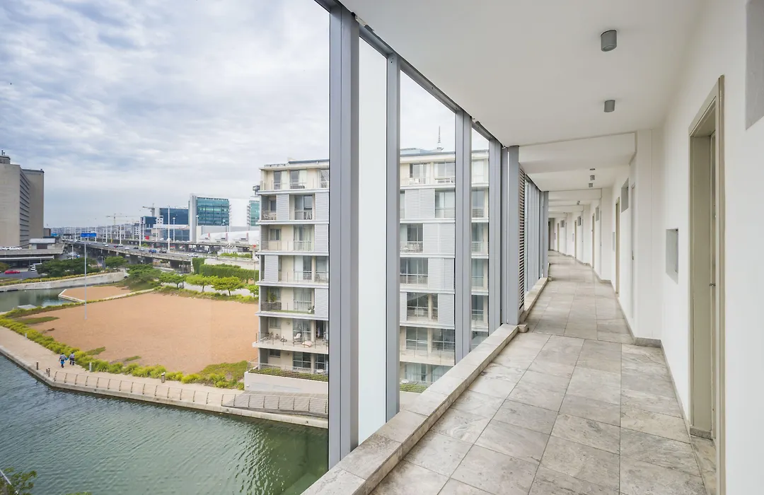 Aha Harbour Bridge Hotel & Suites-1