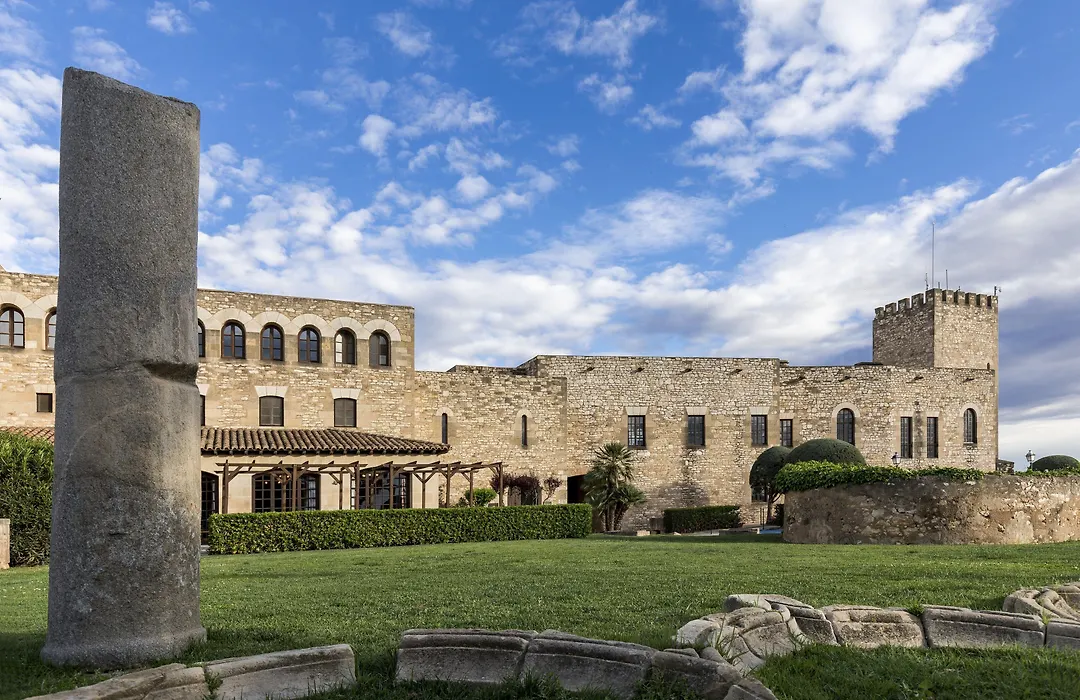 Parador De Tortosa-1