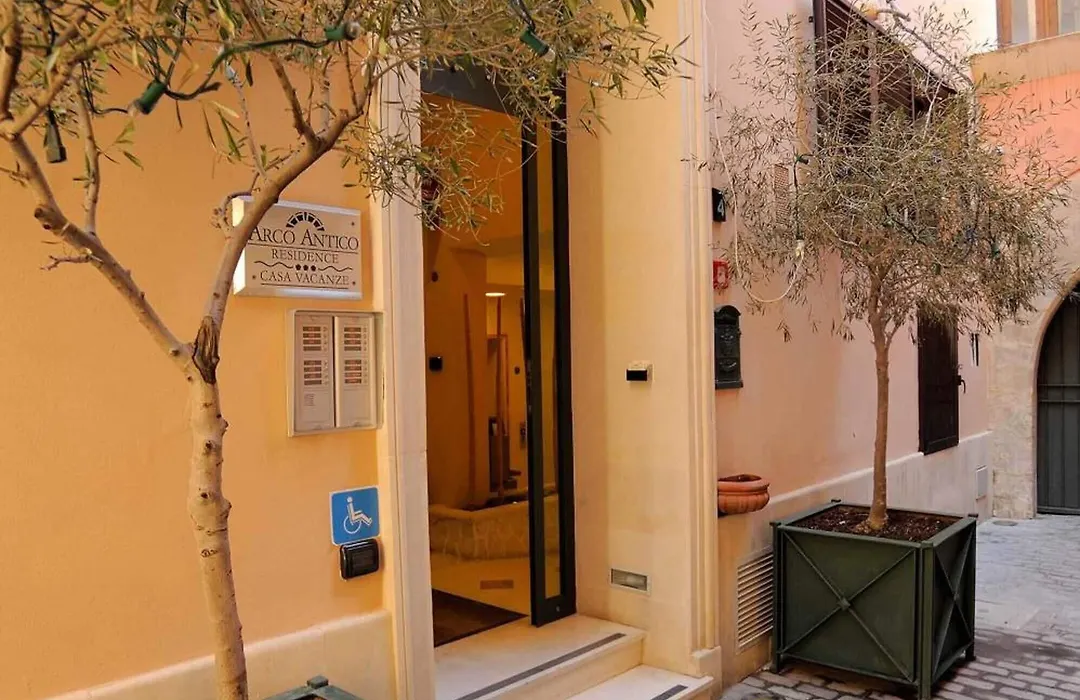 Residence Arco Antico-1
