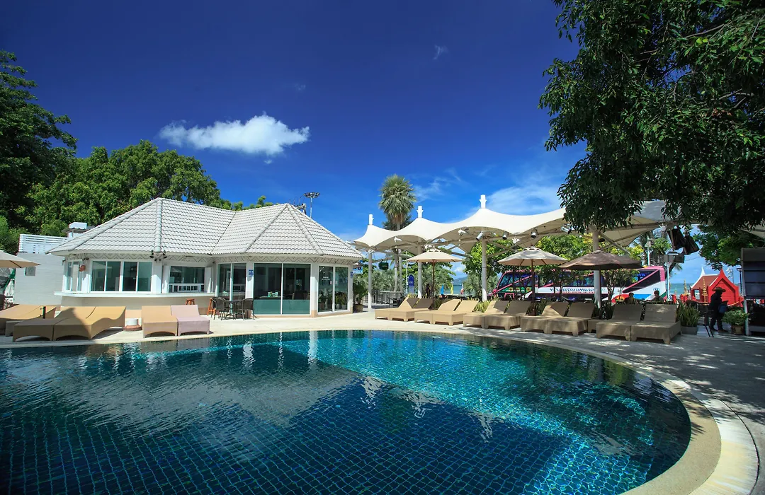 Pattaya Discovery Beach Hotel-1