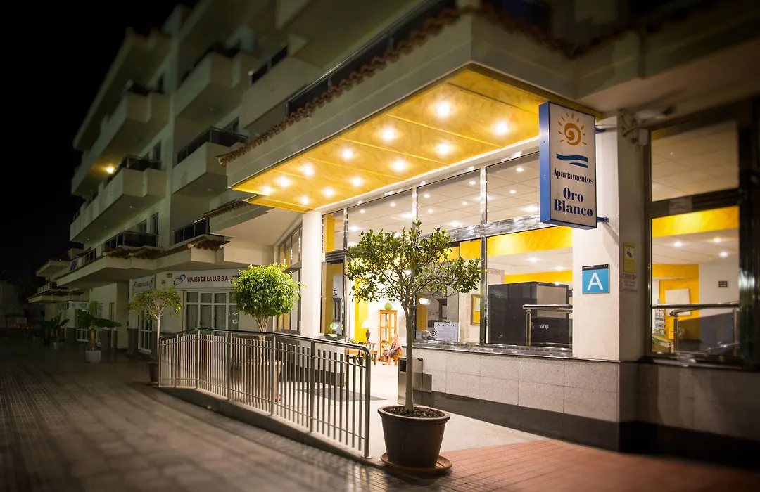 Apartamentos Oro Blanco-1