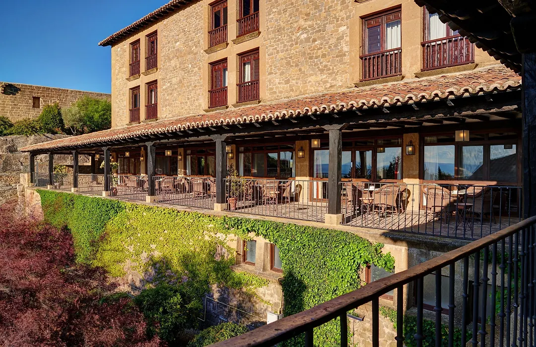Parador De Sos Del Rey Catolico-1