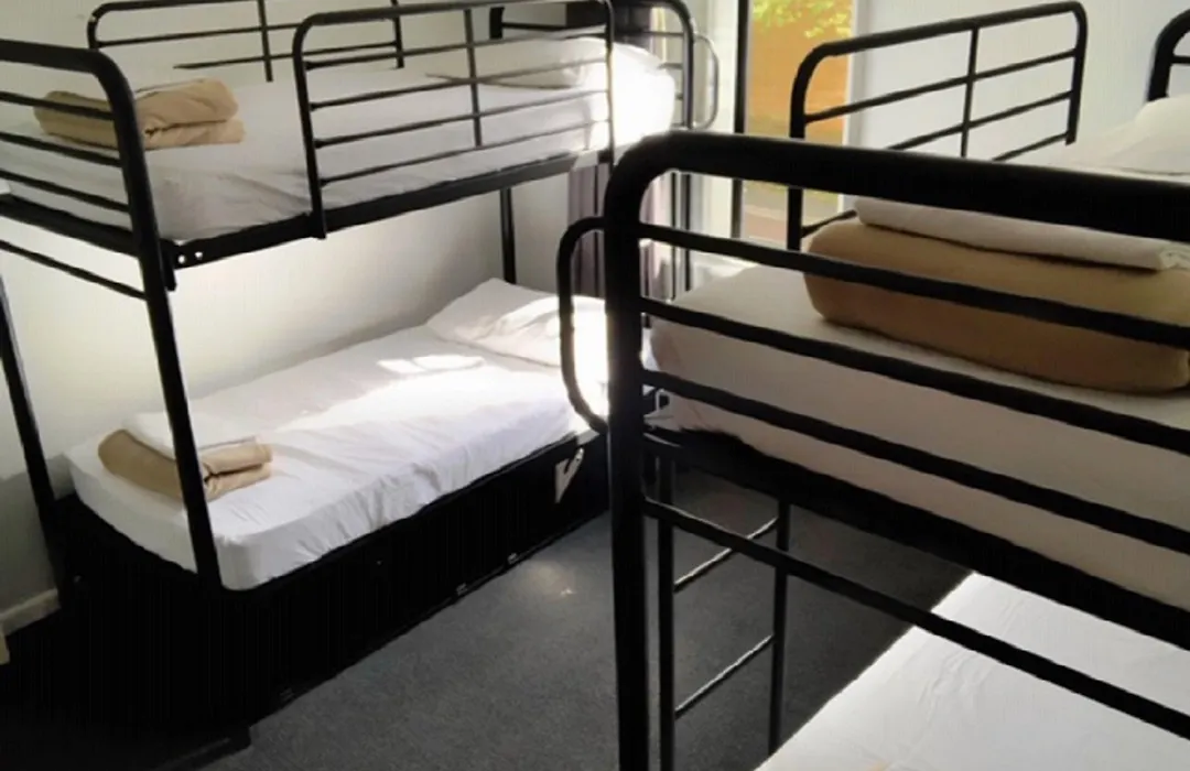 Home Backpackers-1