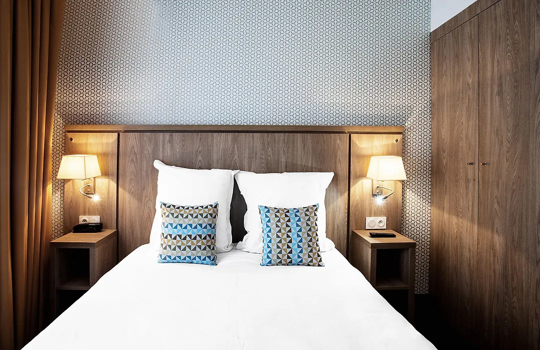 Logis Hotel La Caravelle-1