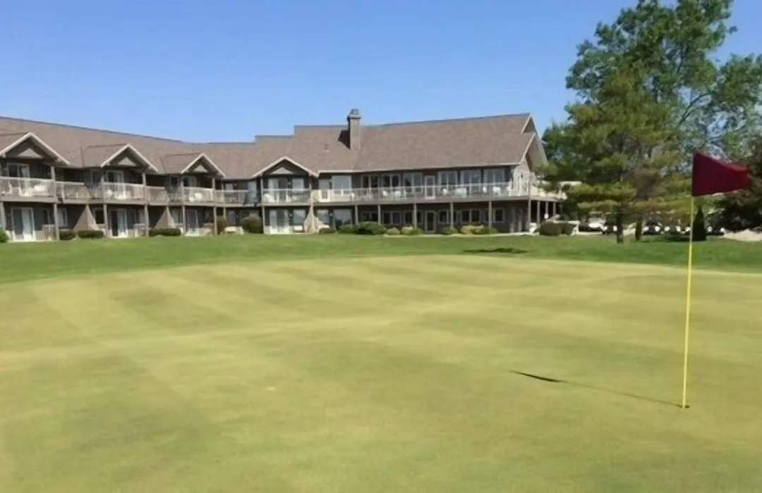 Cherry Hills Golf & Lodge-1