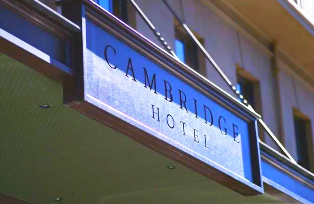 The Cambridge Hotel & Backpackers-1
