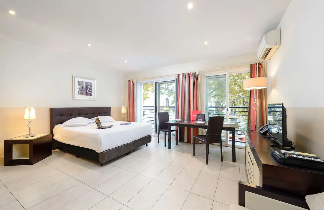 Villa Carnot-1