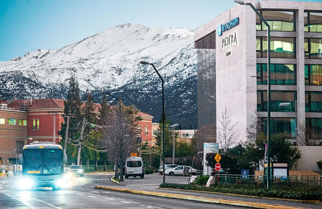 Wyndham Santiago Pettra-1