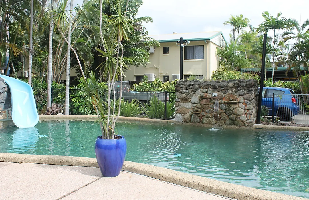 Bohemia Resort Cairns-1