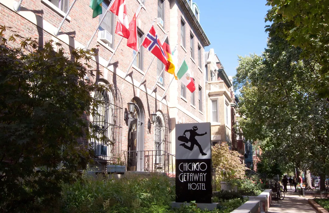 Chicago Getaway Hostel-1