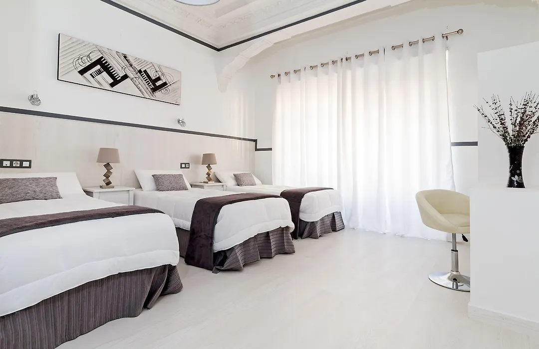 Gran Via 63 Rooms-1