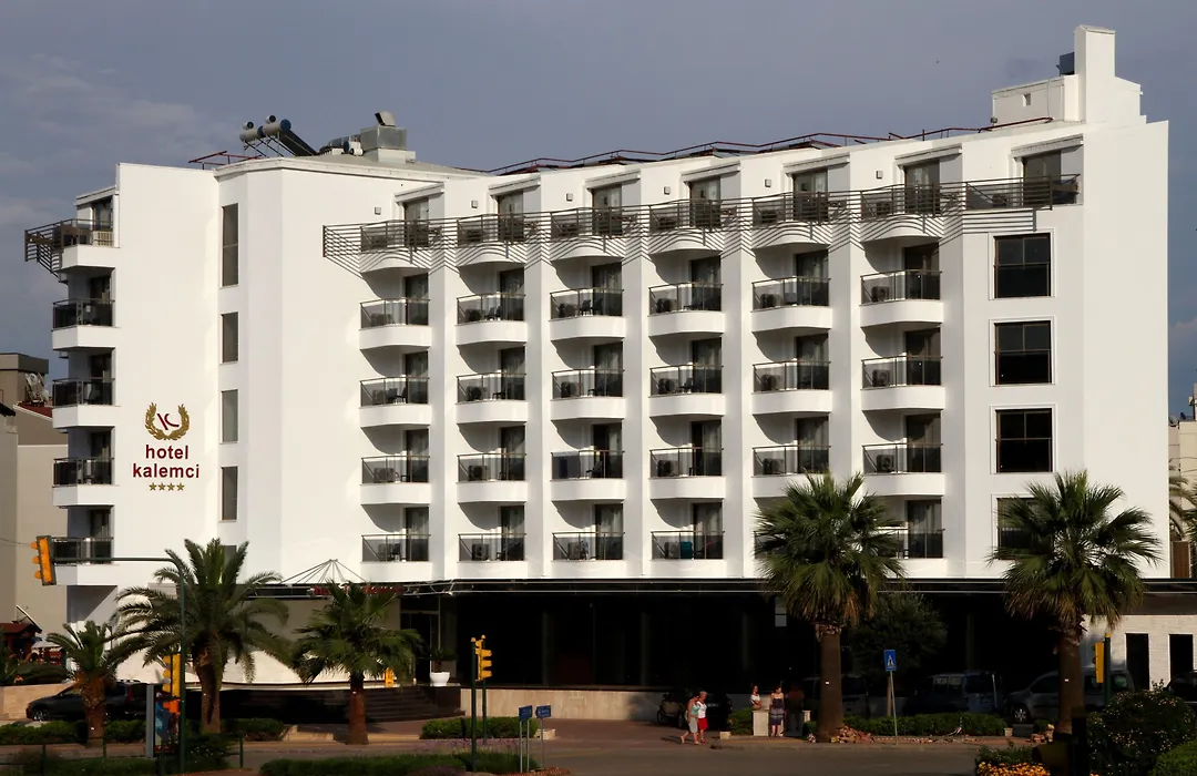 Lalila Blue Suites-1