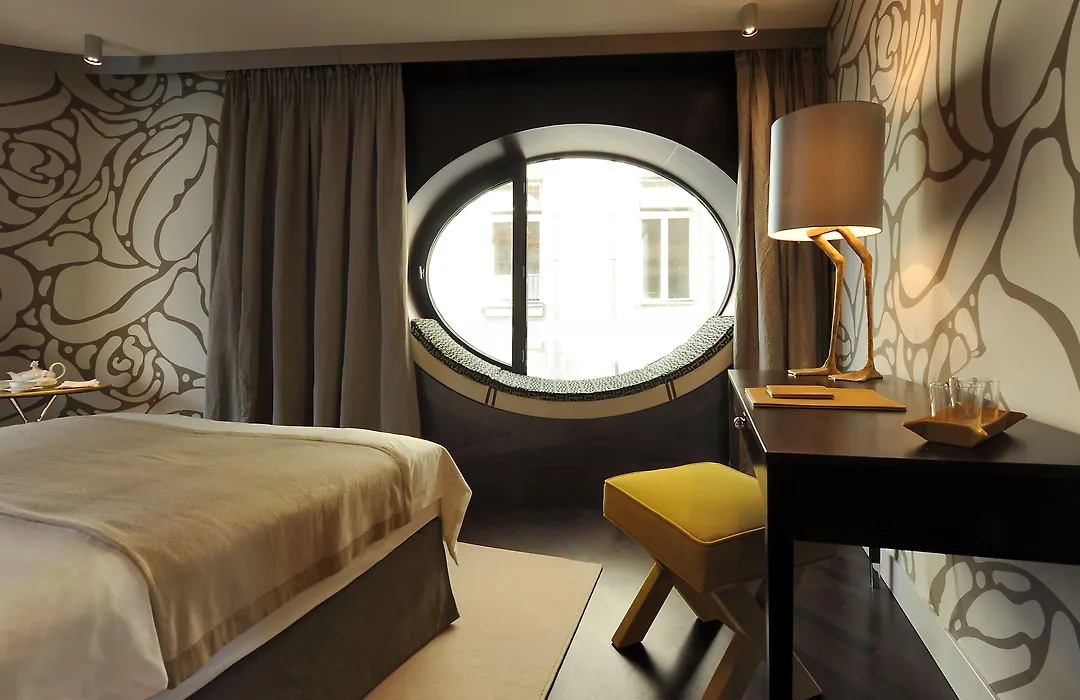 Hotel Topazz & Lamee-1