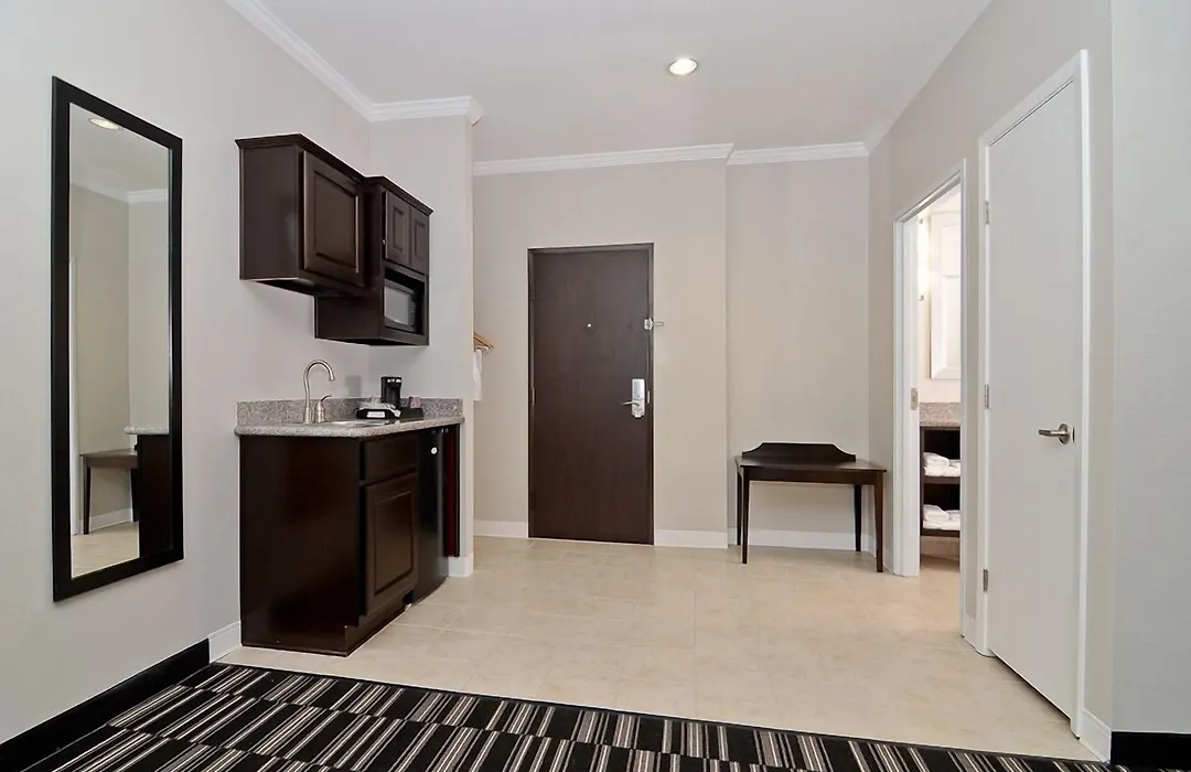 Quality Inn & Suites Bryan-College Station-1