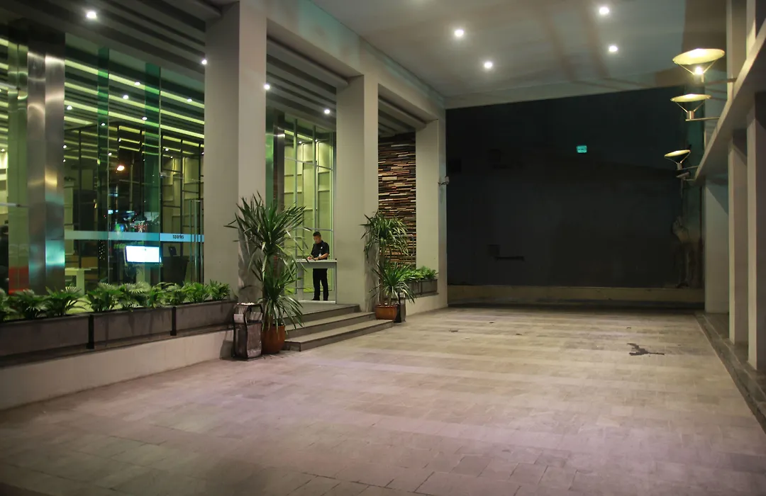 Sparks Life Jakarta, Artotel Curated-1