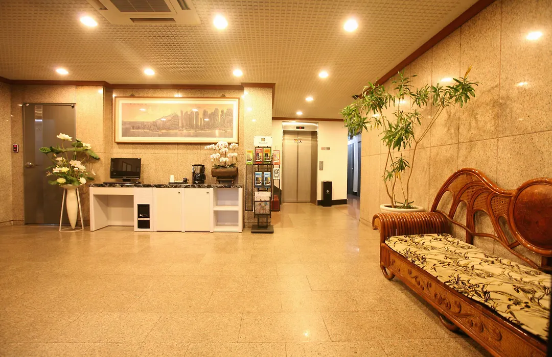 Hotel New World-1