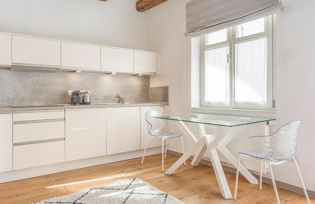 Stay COOPER l Laubenhaus-1