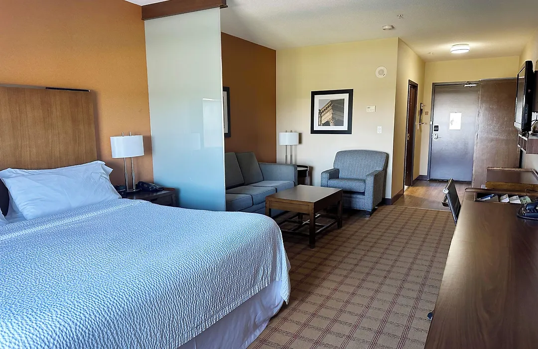 Four Points By Sheraton Edmonton Gateway-1