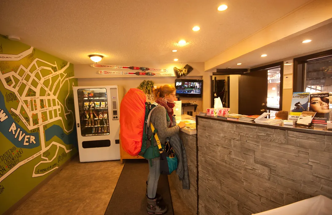 Banff International Hostel-1
