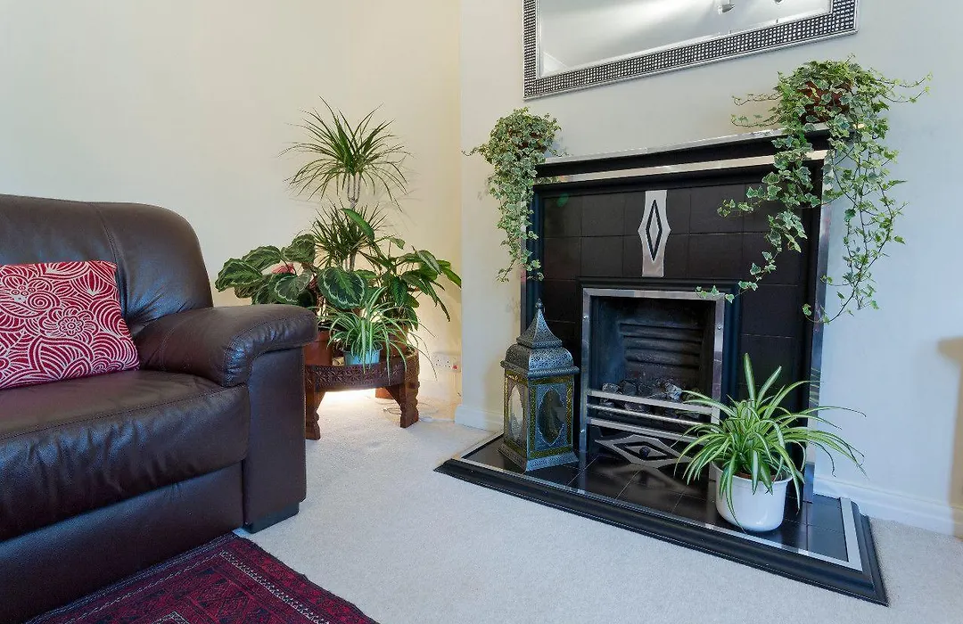 Poplar House Garden Apartment-1