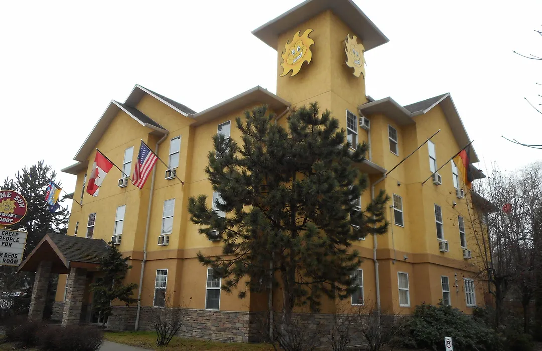Hi Kelowna Hostel-1